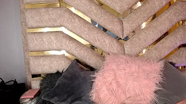 Anittarouse online show from May 2026 02:47:01 PM