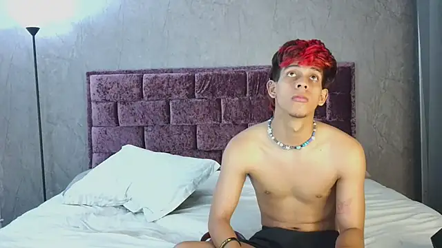 Bryan Santos z online show from April 2026 07:27:01 PM
