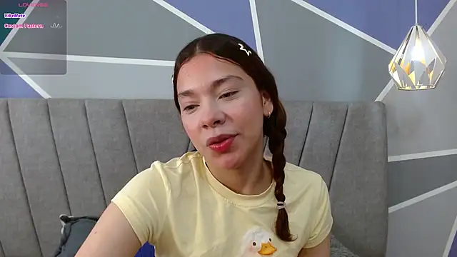 Snapshot of Sweet_kitty_05 chatting on June 2026 05:45:02 PM Sweet kitty 05 online show from June 2026 05:45:02 PM
