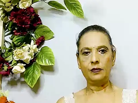 Hot queen58 online show from May 2026 04:09:01 AM