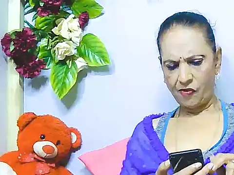 Hot queen58 online show from June 2026 02:55:01 PM