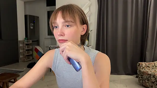 Lolatatee online show from May 2026 05:09:02 PM