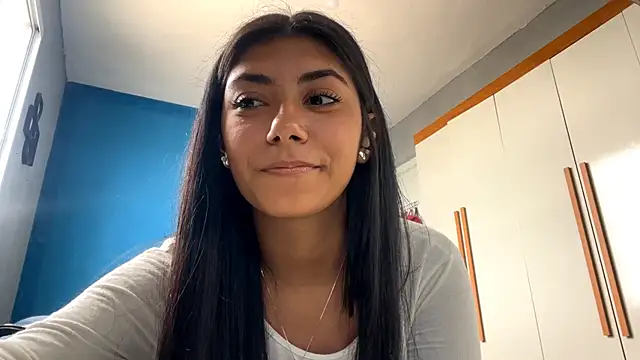 Snapshot of VeraGutschow chatting on March 2026 02:08:01 PM VeraGutschow online show from March 2026 02:08:01 PM