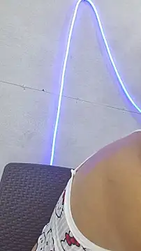 Snapshot of coquin2026 chatting on March 2026 04:25:02 AM coquin2026 online show from March 2026 04:25:02 AM