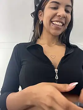 VioletaHills  online show from March 2026 01:39:01 PM