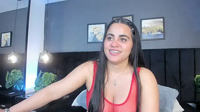 Snapshot of alejandra__garcia chatting on July 2026 09:40:01 PM alejandra garcia online show from July 2026 09:40:01 PM