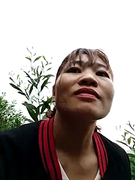 Lilinn  online show from March 2026 11:51:02 PM