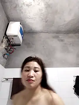 Lilinn  online show from March 2026 05:19:01 AM