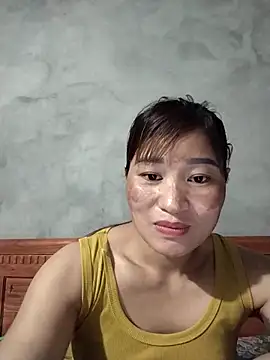 Lilinn  online show from April 2026 12:46:02 PM