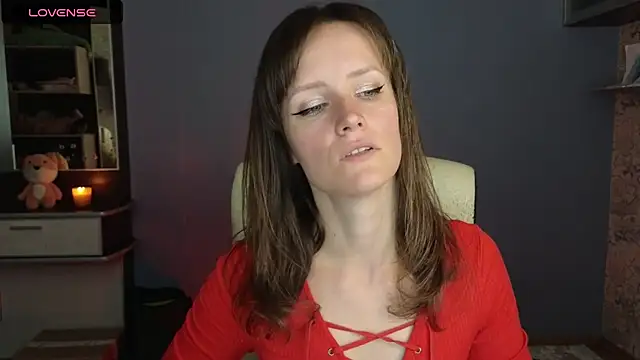 Snapshot of Tender_Swan chatting on May 2026 09:38:01 AM Tender Swan online show from May 2026 09:38:01 AM
