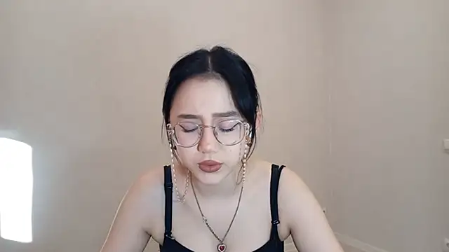 SolvedGlobe online show from March 2026 01:12:02 PM