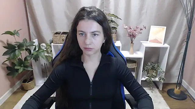 MistyBree online show from April 2026 08:45:01 AM