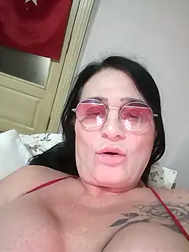 mylove33 online show from February 2026 02:29:02 PM