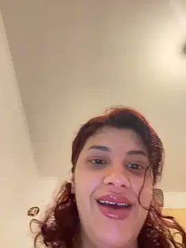 Snapshot of MommySexxy23 chatting on April 2026 05:43:02 PM MommySexxy23 online show from April 2026 05:43:02 PM