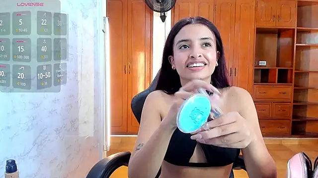 lizzie skinny online show from March 2026 07:06:02 PM