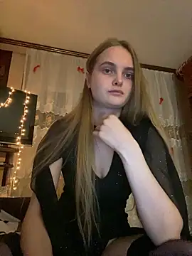 LunaVey online show from May 2026 06:26:04 PM