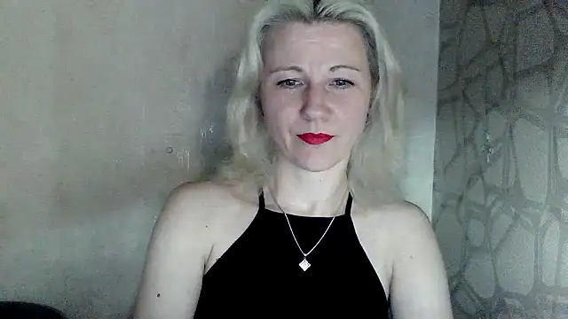 Katerina-Kissa online show from May 2026 06:28:02 PM