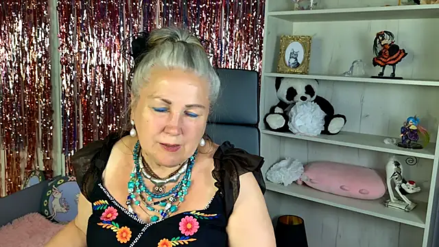 Snapshot of LilaMaharani chatting on June 2026 12:58:02 PM LilaMaharani online show from June 2026 12:58:02 PM