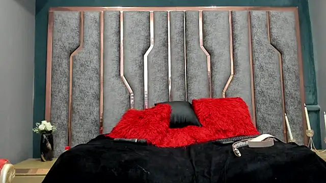 Snapshot of LaurenPaulson chatting on February 2026 09:38:02 PM LaurenPaulson online show from February 2026 09:38:02 PM