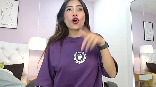 Cataleyaa23 online show from April 2026 07:25:02 PM