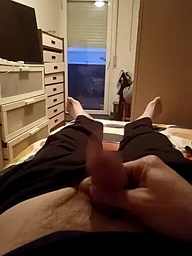 Snapshot of danyelC2 chatting on April 2026 06:35:01 PM danyelC2 online show from April 2026 06:35:01 PM