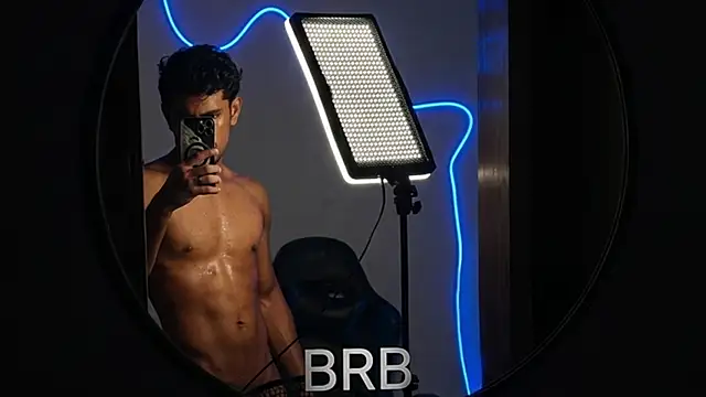 jossi12345j online show from March 2026 01:17:01 PM