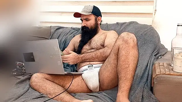 Snapshot of Barba_Negra_Fumador chatting on June 2026 05:36:01 PM Barba Negra Fumador online show from June 2026 05:36:01 PM