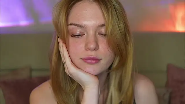 cyberl0ve  online show from March 2026 05:57:02 PM