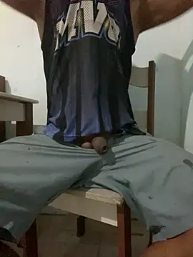 BigBig024 online show from April 2026 10:43:01 PM