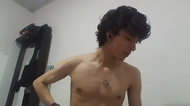 Moonandzukko online show from March 2026 08:52:01 PM