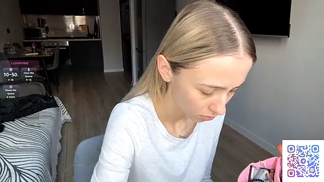 ClonedAge online show from April 2026 02:33:02 PM