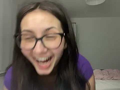 Ellamay06 online show from April 2026 07:21:02 PM