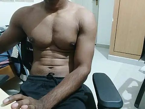Snapshot of kratosTheHunk chatting on May 2026 05:43:01 PM kratosTheHunk online show from May 2026 05:43:01 PM