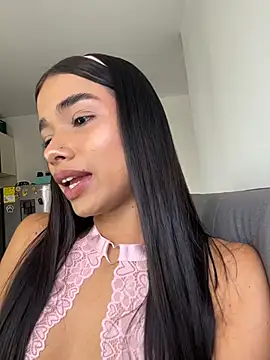 Bella Smithe online show from April 2026 01:26:01 PM