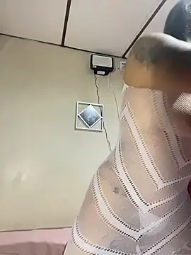 stefanyqueen69 online show from March 2026 02:33:02 PM