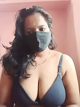 Miss-Dolly07 online show from July 2026 12:30:01 PM