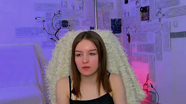 KellieBanshe online show from June 2026 04:35:01 AM