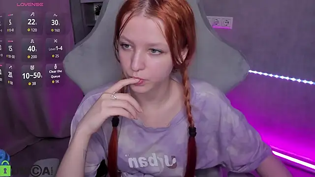 Emma Dusk online show from May 2026 10:50:03 PM
