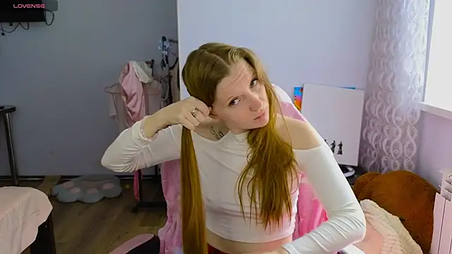 Mary Blu online show from April 2026 08:06:01 AM