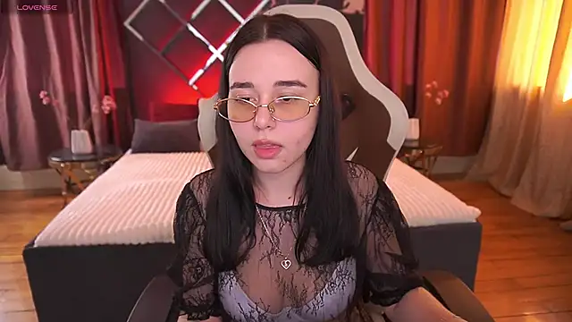 TorrySrar online show from April 2026 12:57:02 PM