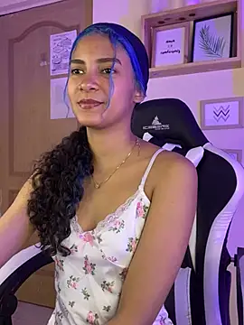 Franchezcaa  online show from May 2026 06:26:01 PM