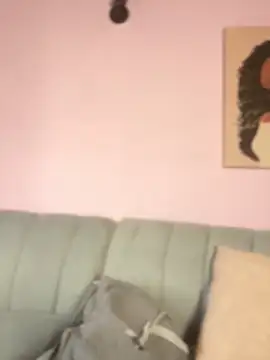 Im Luuu online show from April 2026 01:14:01 PM