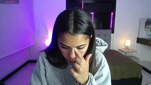  chloe 1 online show from March 2026 01:50:02 PM