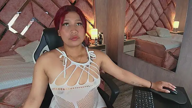 Cherry Charlottee online show from March 2026 07:18:02 PM