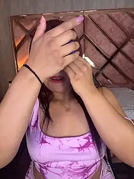 Cherry Charlottee online show from March 2026 07:31:02 PM