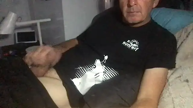 MrBombasticxxx online show from April 2026 12:53:01 AM