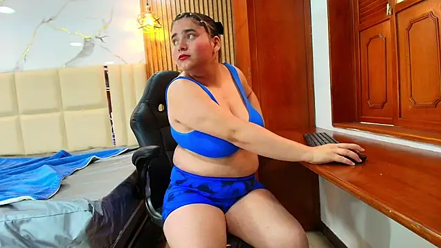 Estrella-gold online show from April 2026 07:15:01 PM