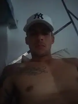 alexito1020 online show from May 2026 05:05:02 AM