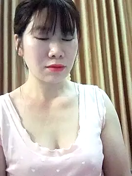 Snapshot of Bondgirl_9 chatting on April 2026 06:06:01 PM Bondgirl 9 online show from April 2026 06:06:01 PM
