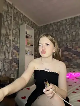 KayShaw online show from May 2026 04:40:02 AM